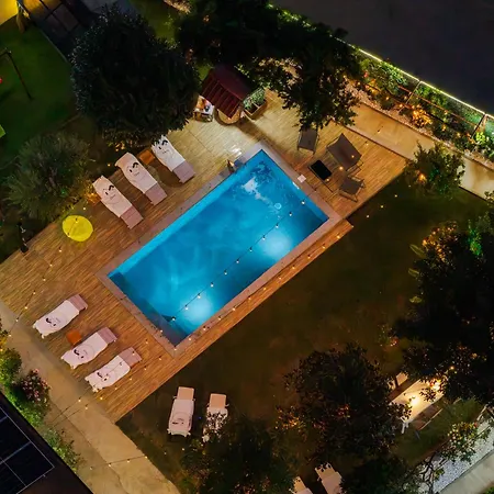 Villa Doni *